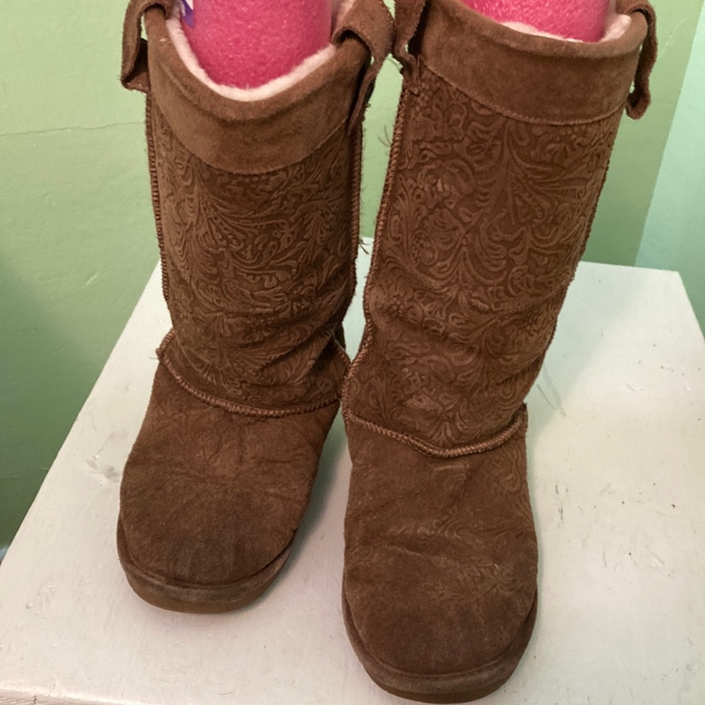 Bear paw winter boots